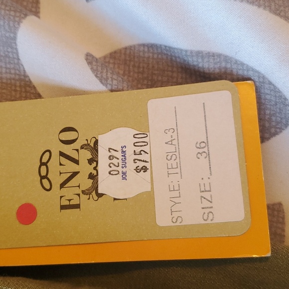 Jeans - Picture 3 of 4